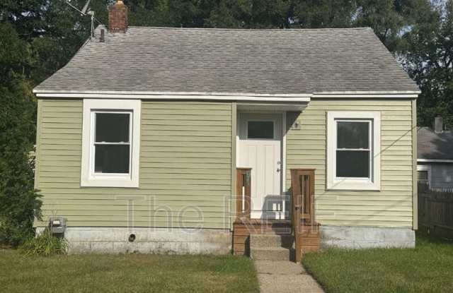 91 Adelaide St - 91 Adelaide Street, Pontiac, MI 48342