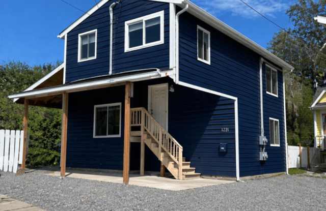 3 Bedroom, 1.5 Bath Single Family Home photos photos