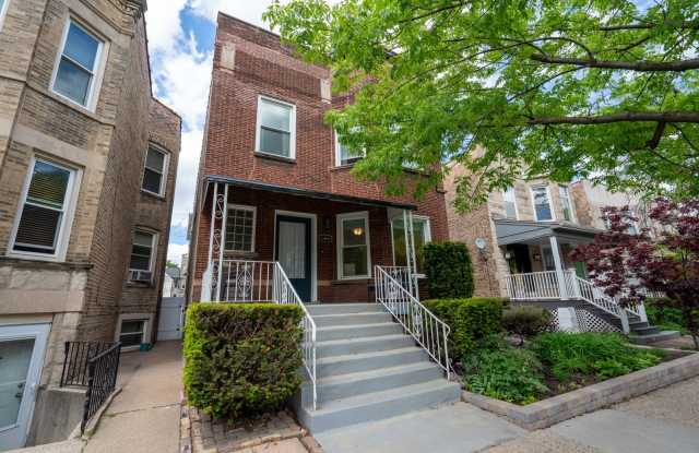 1460 W Foster Avenue - 1460 West Foster Avenue, Chicago, IL 60640 1460 W Foster Avenue - 1460 West Foster Avenue, Chicago, IL 60640