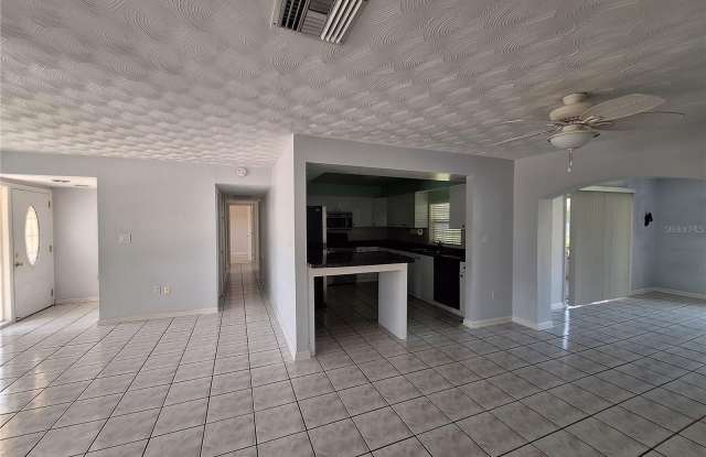 22191 NEW ROCHELLE Avenue Gallery 3