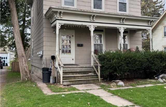 215 James Street - 215 James Street, Canastota, NY 13032