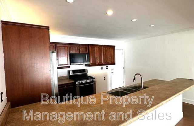 2285 Santa Ana Gallery 4