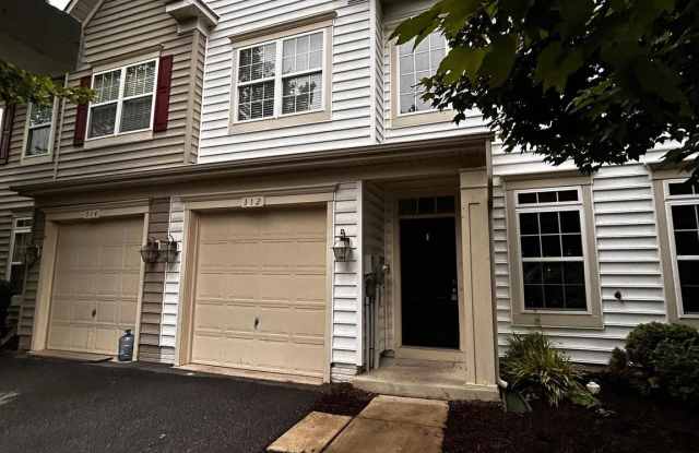 312 QUINTON OAKS CIRCLE - 312 Quinton Oaks Circle, Frederick County, VA 22655