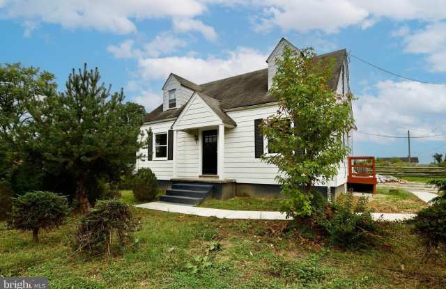 8808 OXON HILL Road photos photos