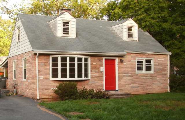 6641 BARRETT ROAD - 6641 Barrett Road, West Falls Church, VA 22042