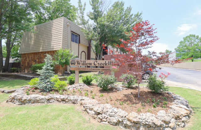 2 Bed / 1 Bath Condo in Central Tulsa! photos photos