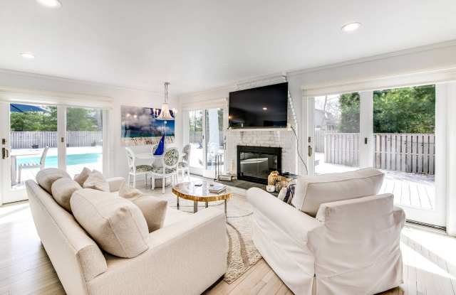 128 Harbor Boulevard Gallery 3