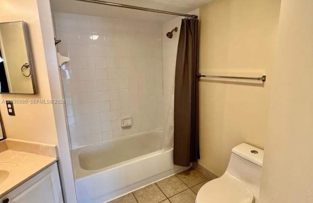 400 Crestwood Ct N Gallery 4
