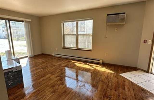614 Scott Avenue - 2 photos photos