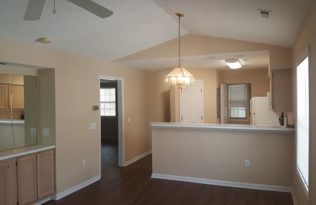 3rd Floor 2 Bedroom in River Oaks photos photos