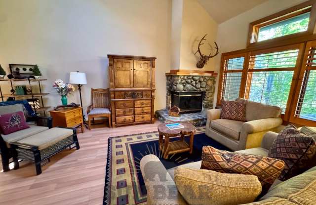 2 Bedroom, 2 Bath in Third Creek with Hot Tub - Perfect Winter Getaway photos photos 2 Bedroom, 2 Bath in Third Creek with Hot Tub - Perfect Winter Getaway photos photos