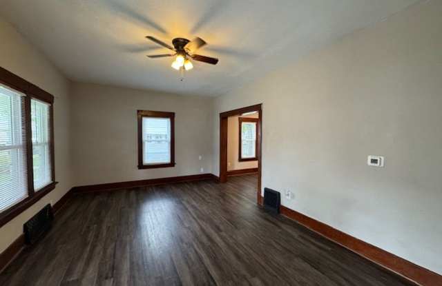 2 Bed Updated Kitchen must See! photos photos