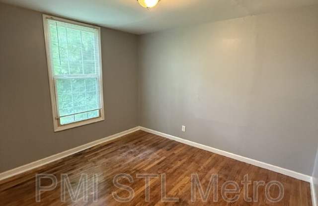 10156 Cloverdale Drive photos photos