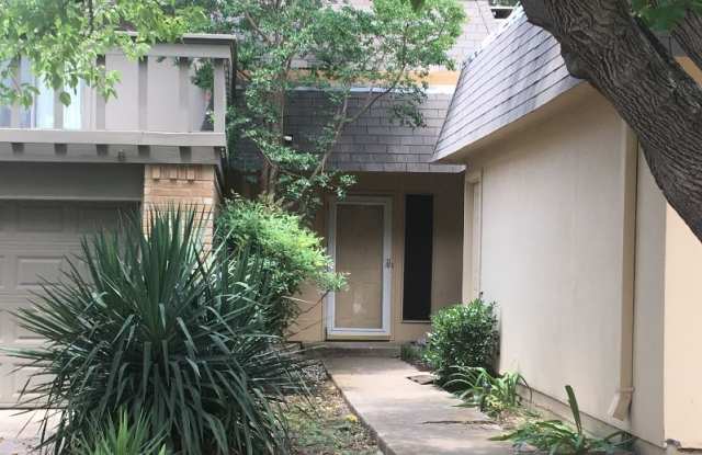 1400 El Camino Real - 1400 El Camino Real, Euless, TX 76040