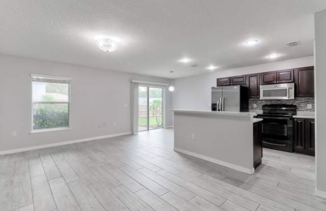4441 Ashburn Square Drive Gallery 2