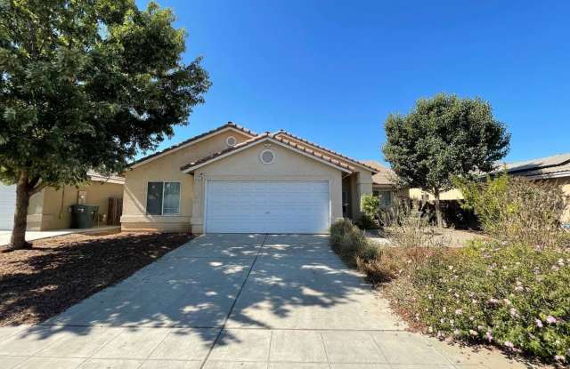 Wonderful 5 Bedroom Home COMING SOON! photos photos