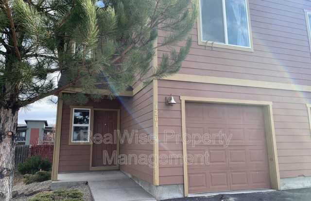 1201 SW 27th St photos photos