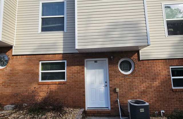 Charming 2-Bed, 2.5-Bath Townhome in the Highly Sought-After Landings at Lake Caroline! *1/2 OFF Security Deposit for Active-Duty Military!* photos photos