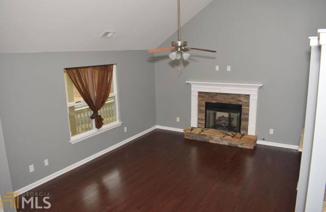 111 Omega Ct Gallery 4