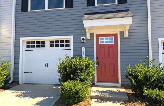 Beautiful, 3 story, 3 bedroom, 2.5 bath Townhome Located in the Woodord Green Community! - 2059 Langer Street, Charlotte, NC 28214