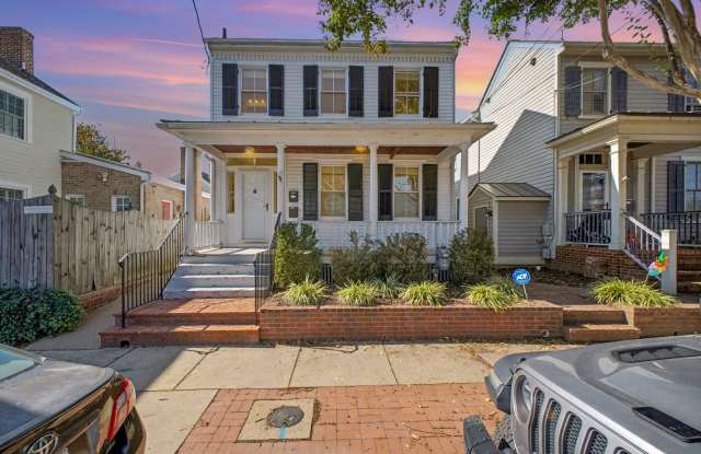 Charming 3-bedroom 2 bathrooms in Downtown Fredericksburg photos photos Charming 3-bedroom 2 bathrooms in Downtown Fredericksburg photos photos