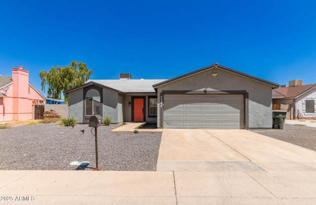 7748 W MINNEZONA Avenue photos photos