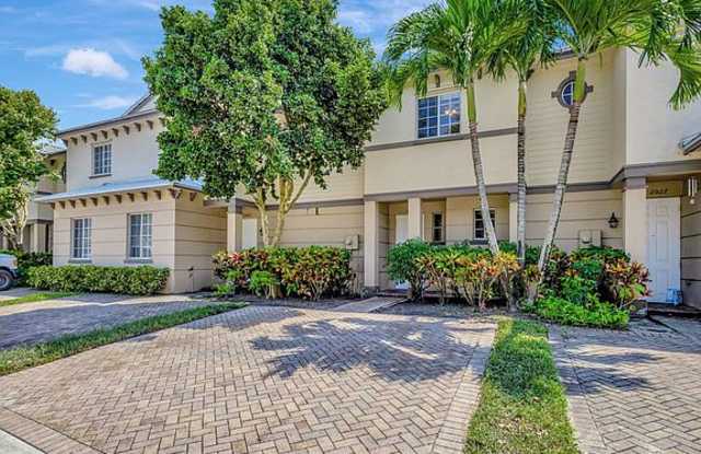 2025 Island Drive photos photos