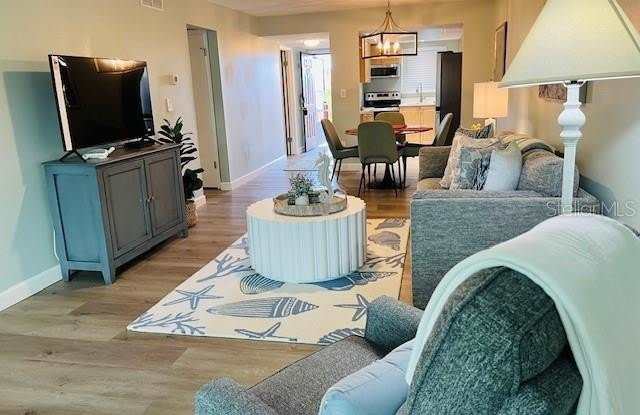 4242 HERON Way Gallery 2