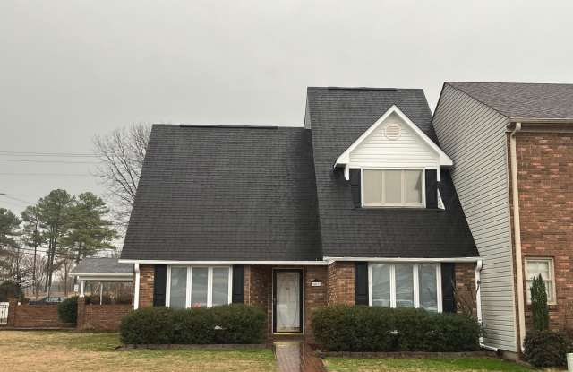 401 Springview Street - 401 Springview Street Southwest, Decatur, AL 35601 401 Springview Street - 401 Springview Street Southwest, Decatur, AL 35601