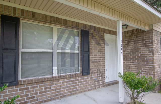 1253 Roberts Way Gallery 4