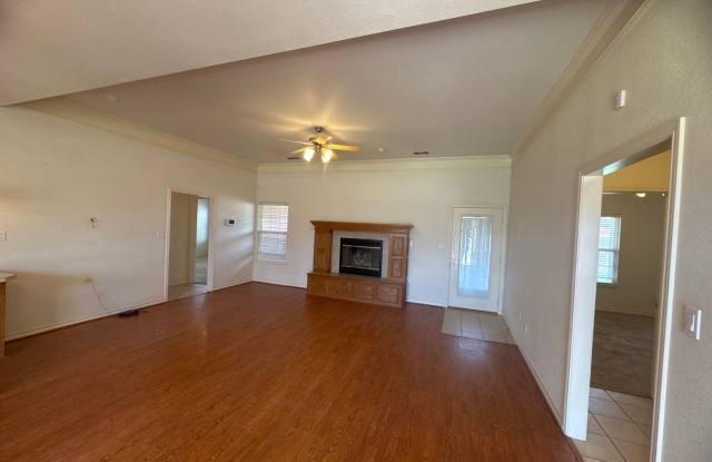 3 Bed 2 Bath Home Available 10/13 photos photos