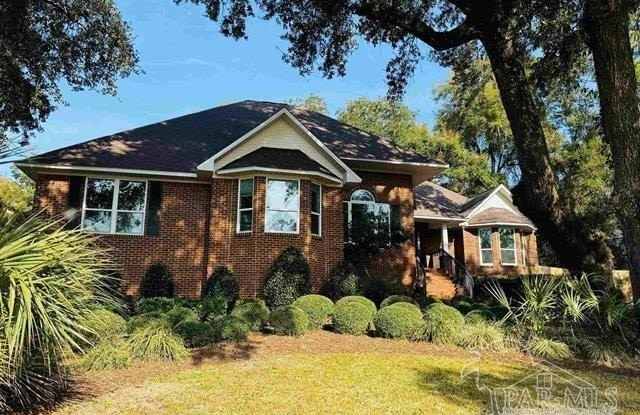 4700 Bohemia Dr photos photos