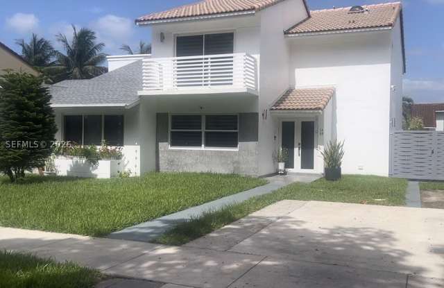 1440 SW 118th Ave photos photos