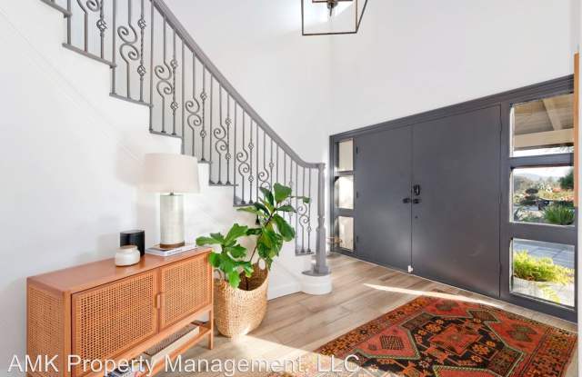 17898 Frondoso Drive Gallery 2