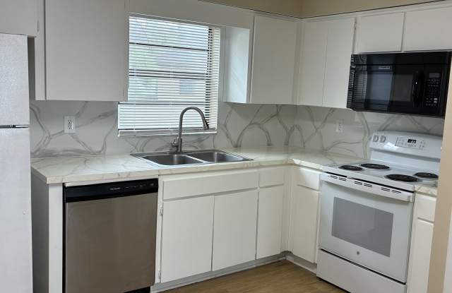 5101 S Clarice Ct Apt C Gallery 3