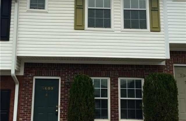 3609 Ginnis Road unit: 4 - 3609 Ginnis Road, Atlanta, GA 30331