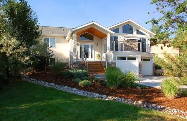 5 Bed 4 Bath South Boulder Home Backs to Open Space W/Mountain Views! photos photos