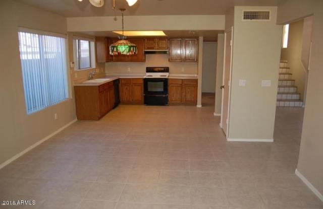 3218 E ALTADENA Avenue Gallery 2
