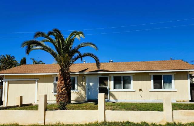 Rural Single Story 3BD, 2BA Lake Elsinore Home photos photos