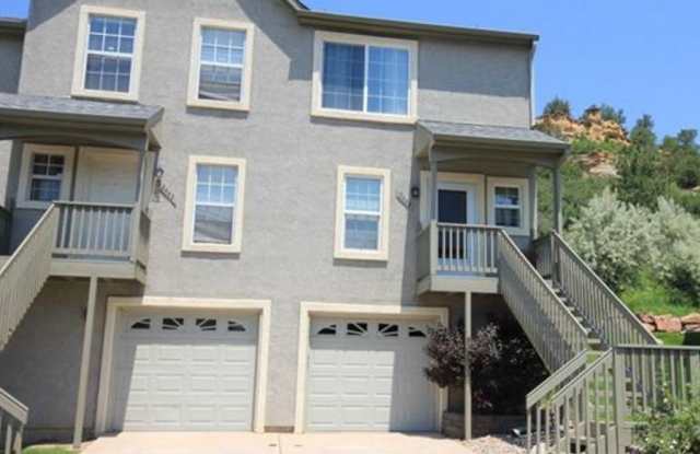 Beautiful townhome For Rent on Blazek Loop photos photos