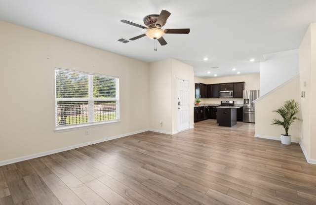 10806 QUINN CT Gallery 3