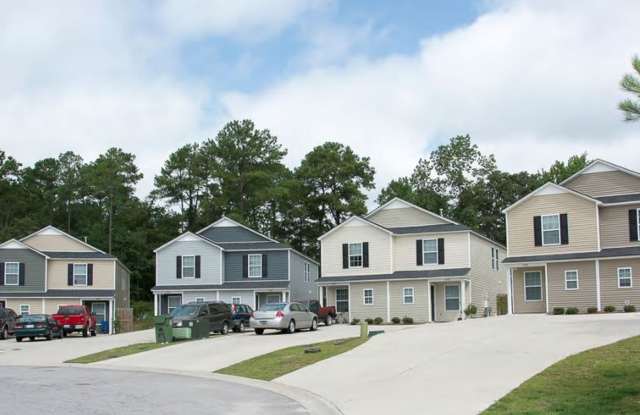 4-bedroom, 2.5 bathroom townhome photos photos