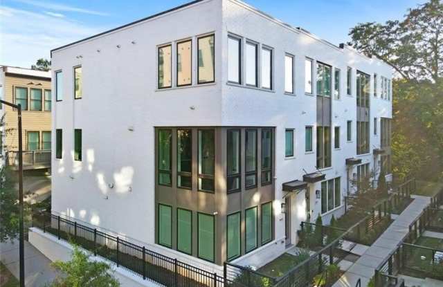 352 GIBSON - 352 Gibson Street Southeast, Atlanta, GA 30316