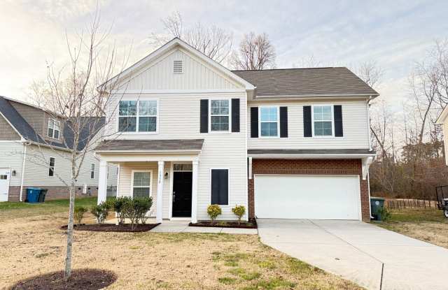 Like New Home 4 bedroom 2.5 bathroom - 1330 Oak Haven Drive, Salisbury, NC 28146