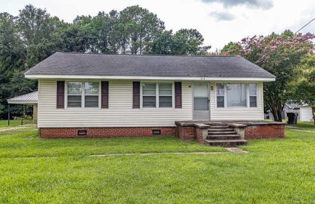 ADORABLE Renovated 3 BR | 1 BA Home in Goldsboro photos photos