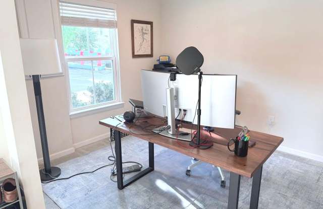 215 QUARRY POINT Road Gallery 4