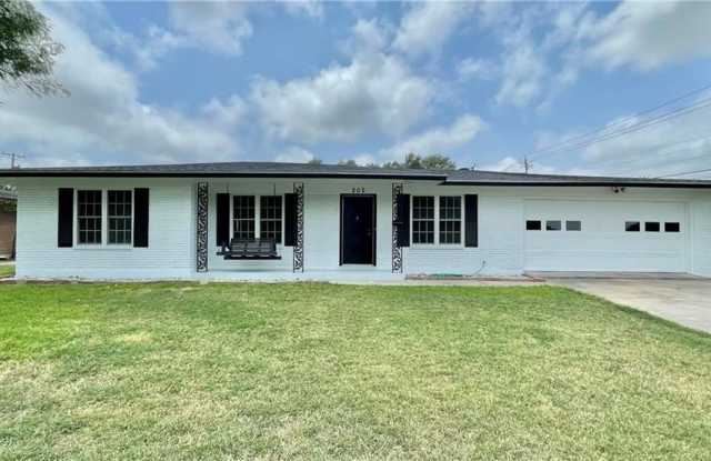 502 Evergreen Drive photos photos