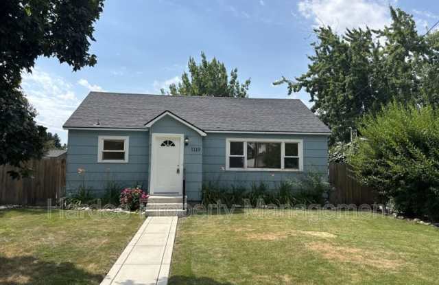 1119 W Melrose St photos photos