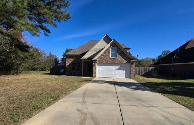 Two-Story Beauty in Olive Branch with Complete Kitchen Appliance Set photos photos