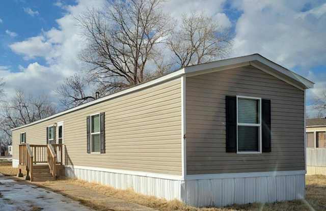 300 W Albert St. photos photos